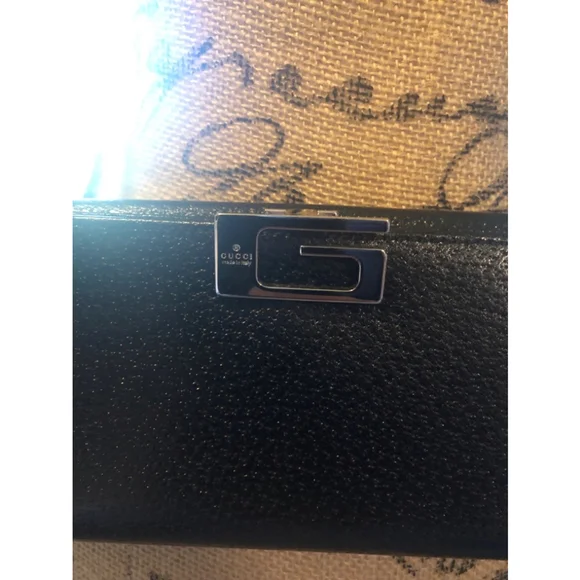 GUCCI Vintage G Clasp Lambskin Leather Long Wallet, Authentic , Vintage